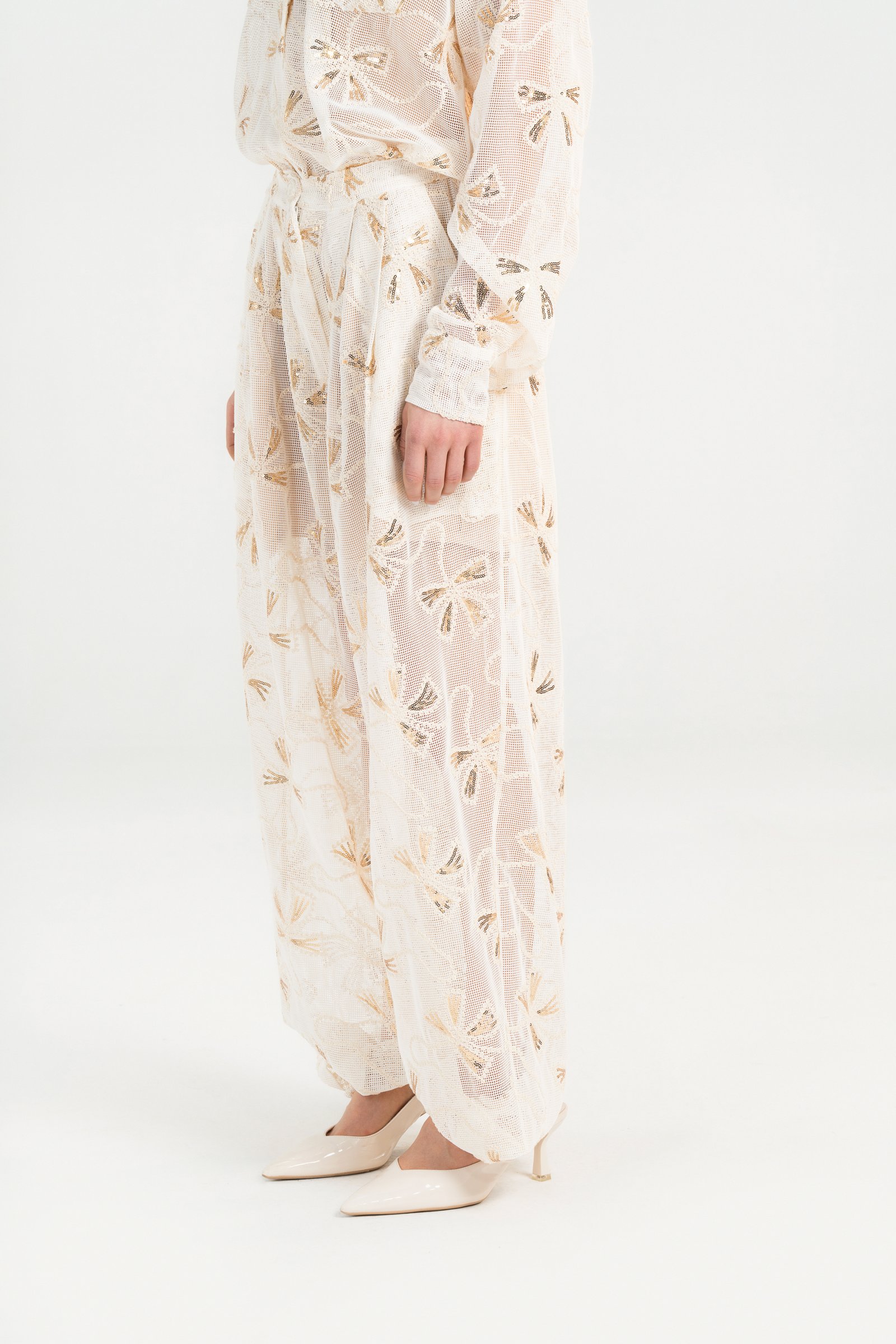 Expanded suit - Image 9